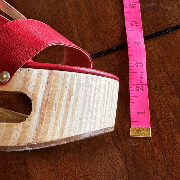 Awesome Red Leather Kwui Calcados Cutout Wood Platform Wedges. NWOB US 8.5 - Picture 7 of 8